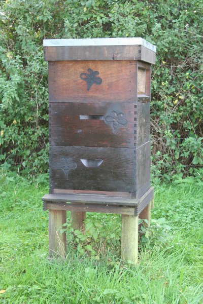 Picture of a National hive.